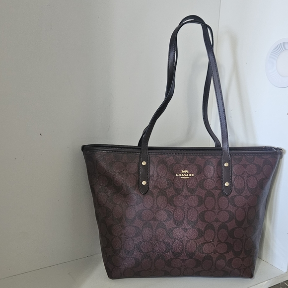 Coach Signature Coated Canvas Brown /Burgundy Leather tote bag - Picture 5 of 13